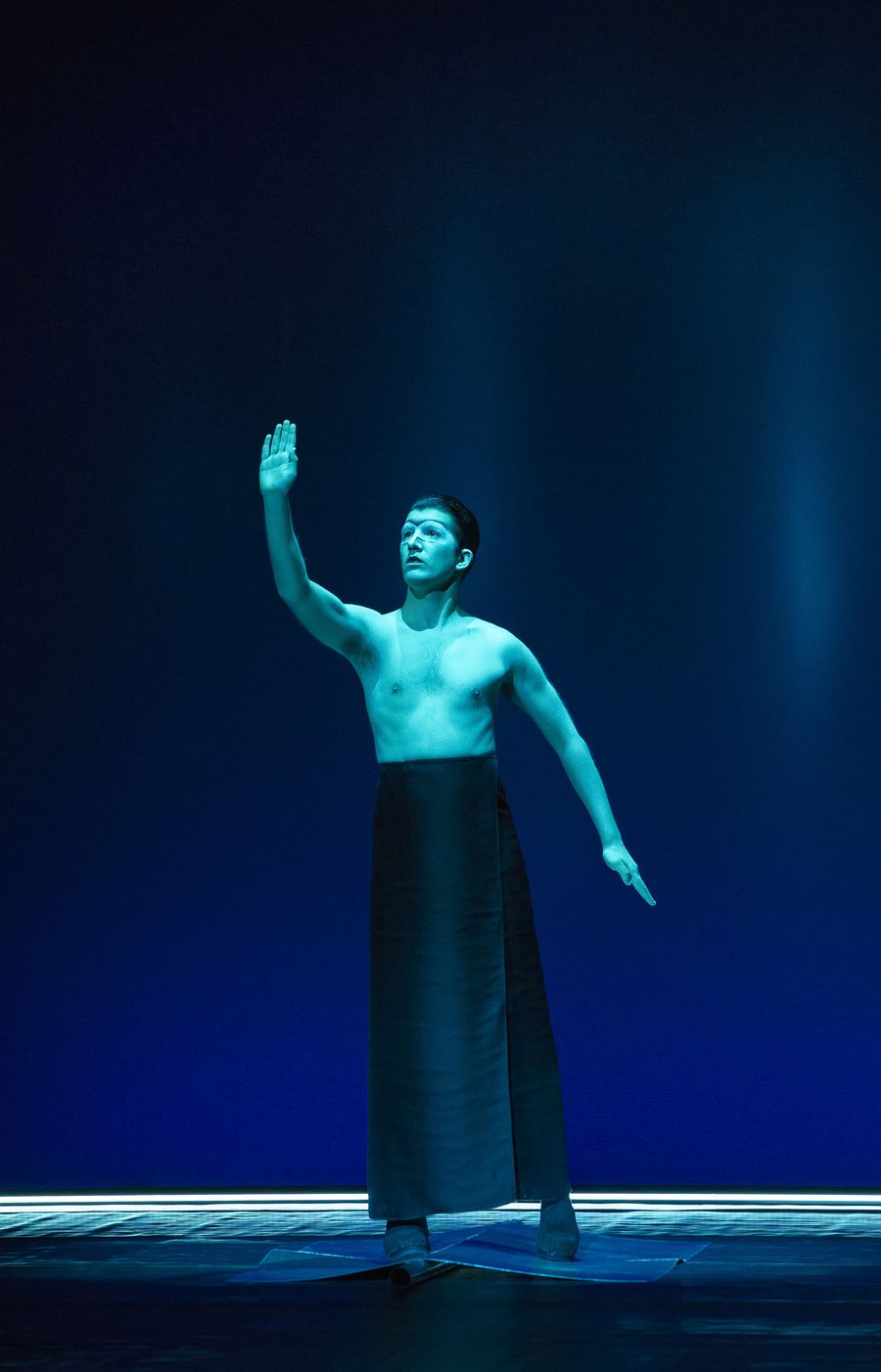 Oedipus Rex Robert Wilson8